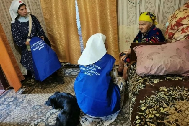 Добровольцы Воронежской епархии начали регулярные гуманитарные выезды в Лисичанск