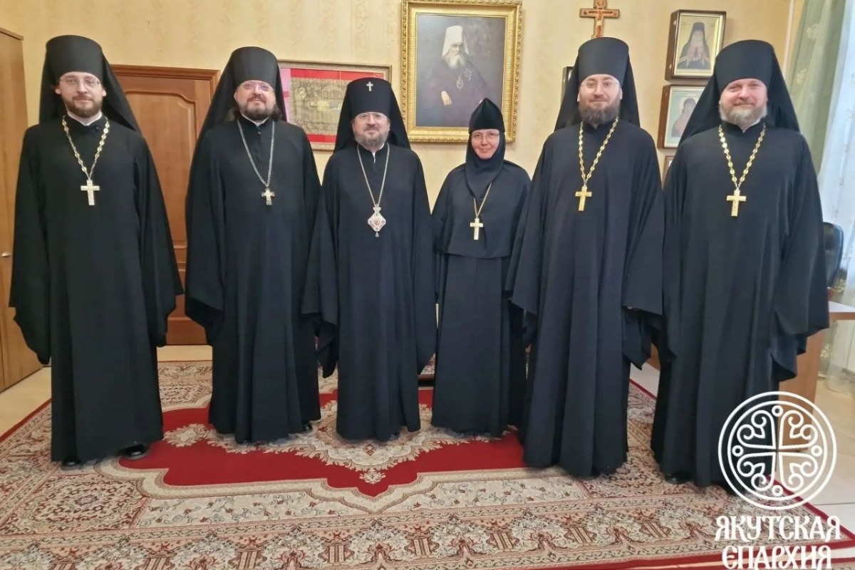 Аккредитационная комиссия проверила курсы базовой подготовки для монашествующих Якутской епархии