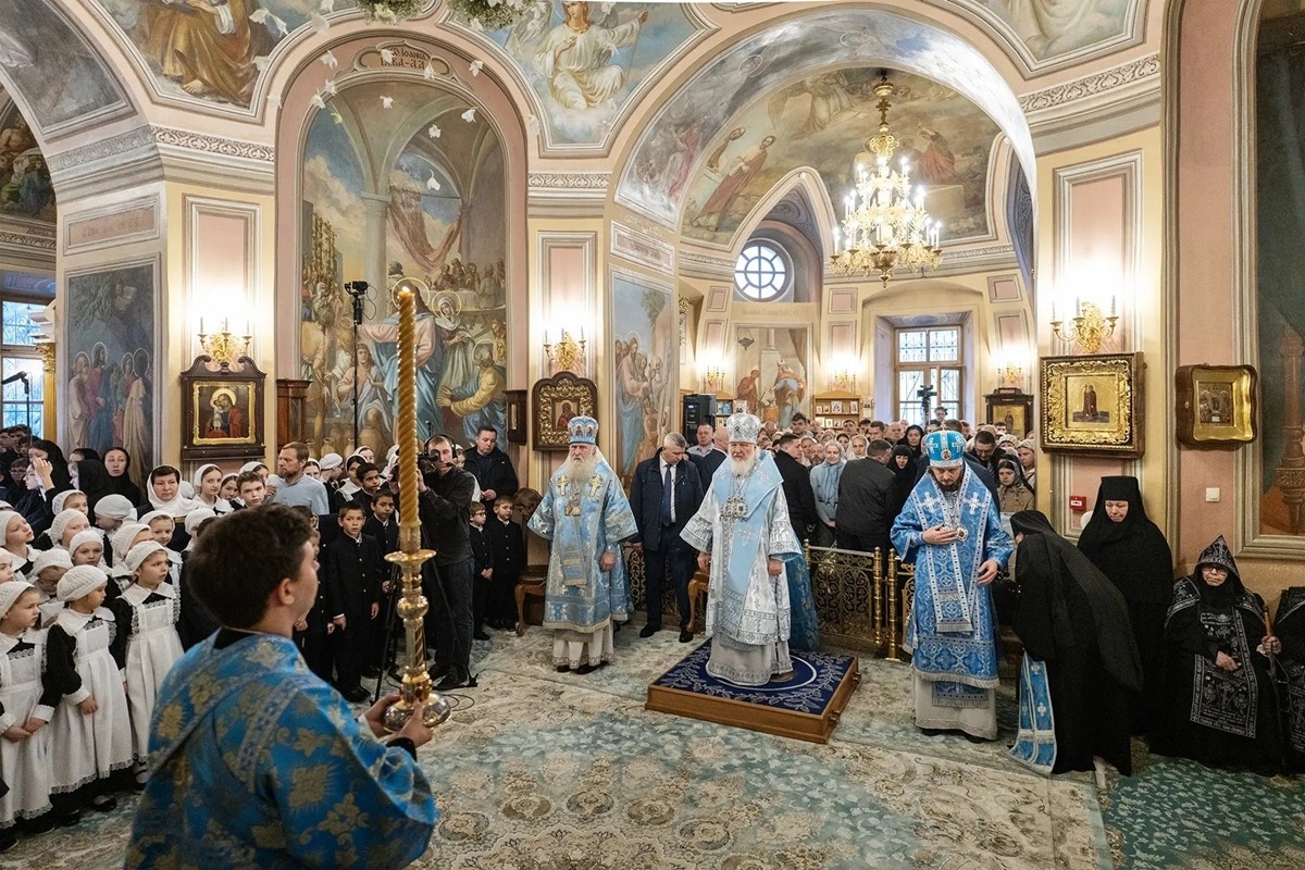 Патриарх Кирилл совершил Литургию в Покровском монастыре в праздник Покрова Пресвятой Богородицы