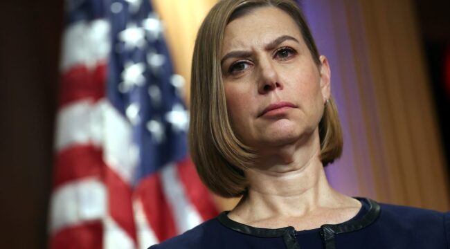 Сенатор-демократ возмутила критиков угрозой «судебного преследования» сотрудников Трампа: «большевистские методы»