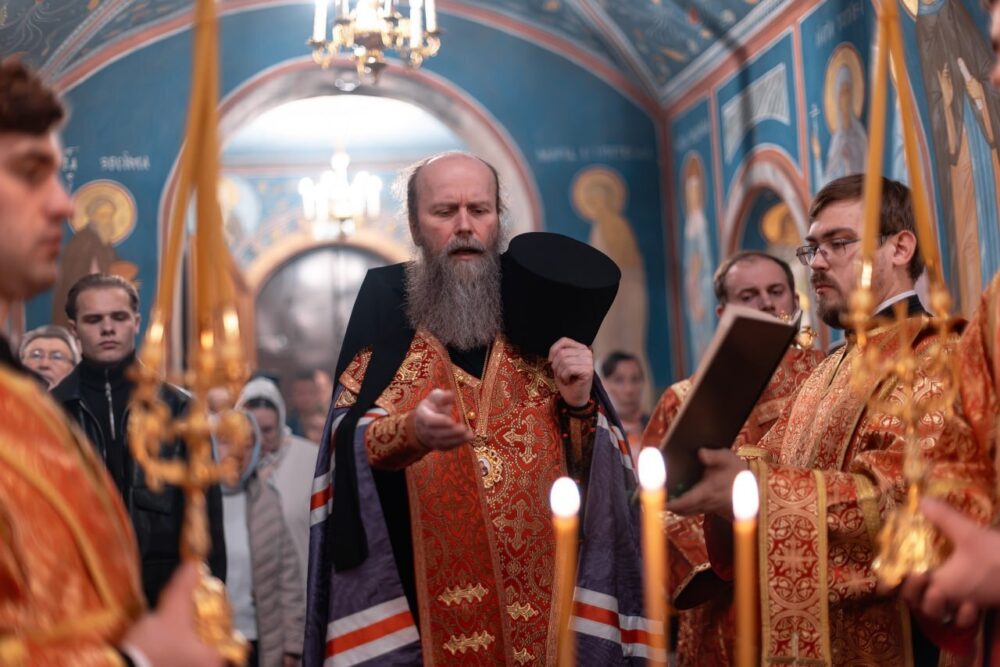 Епископ Силуан совершил всенощное бдение в храме Веры, Надежды, Любови и Софии в Кокошкине