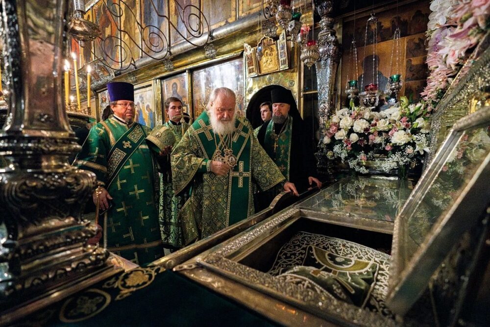 Патриарх Кирилл совершил всенощное бдение в Троице-Сергиевой лавре в канун дня памяти преподобного Сергия Радонежского