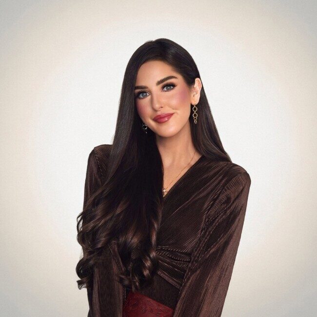 Наташа Зимбаро анонсирует новый рождественский сингл «Emmanuel», который выйдет 13 ноября