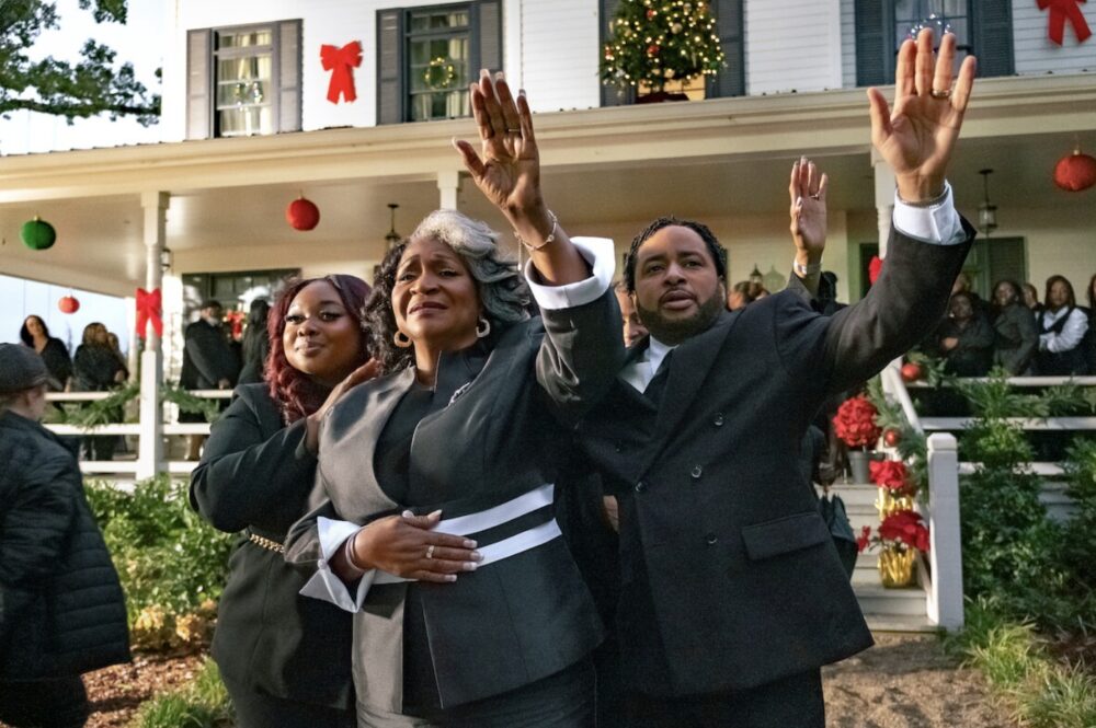 Новый рождественский фильм Tyler Perry для Netflix собрал CeCe Winans, Yolanda Adams и Kirk Franklin