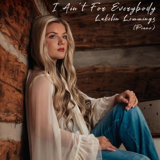 Лакелин Леммингс возвращается с уязвимой фортепианной версией песни «I Ain't For Everybody»