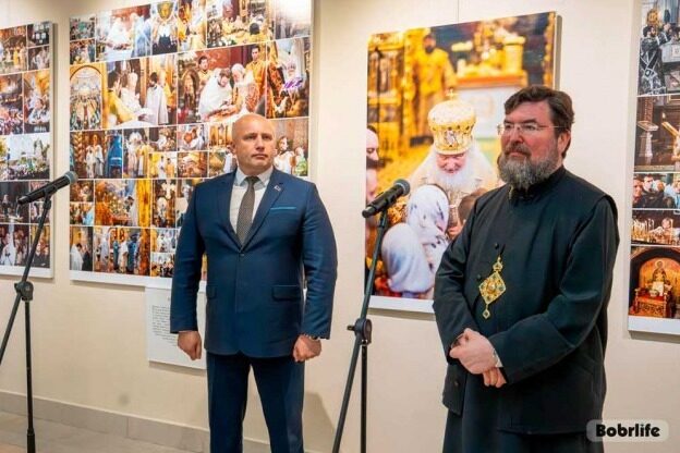 В Бобруйске открылась фотовыставка «Литургия с Патриархом»