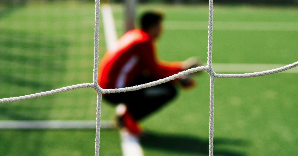 Спорт, воскресные утренние богослужения и значение слова «пренебрежение»